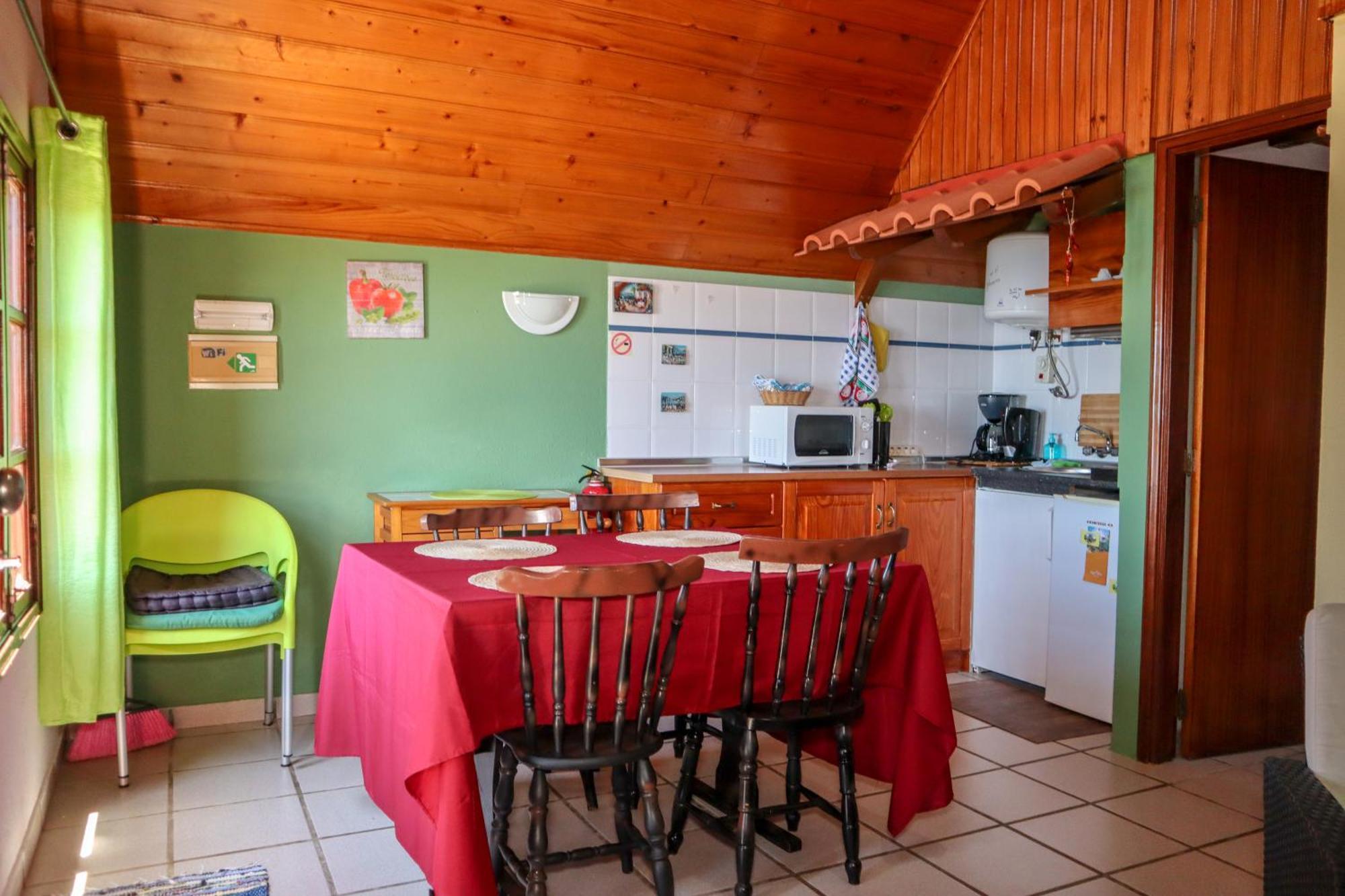 Casas Tipicas Candelaria Tabua Ponta do Sol  Luaran gambar